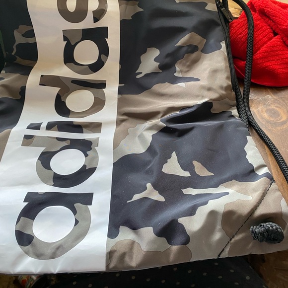 NWOT Adidas  DRAWSTRING BackPack - Picture 4 of 10